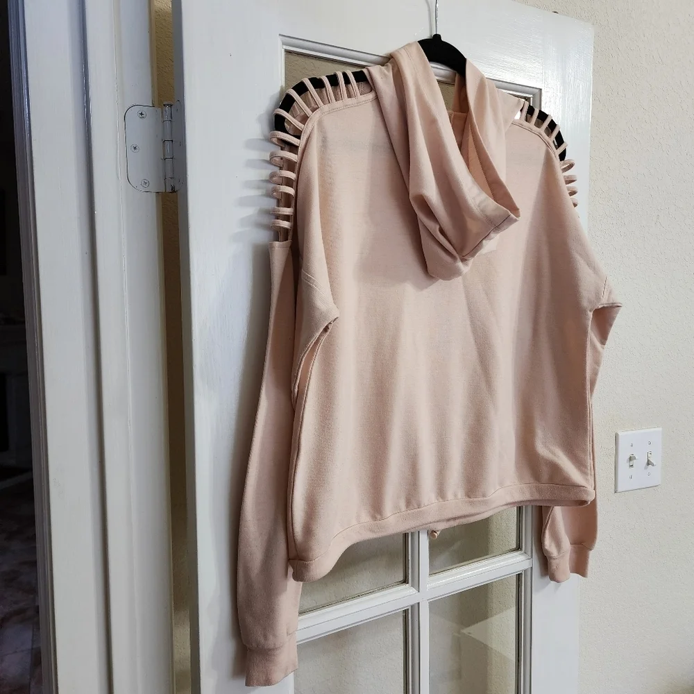 Forever 21 Peachy Pink Cropped Hoodie Ladder Cutout Shoulders Small